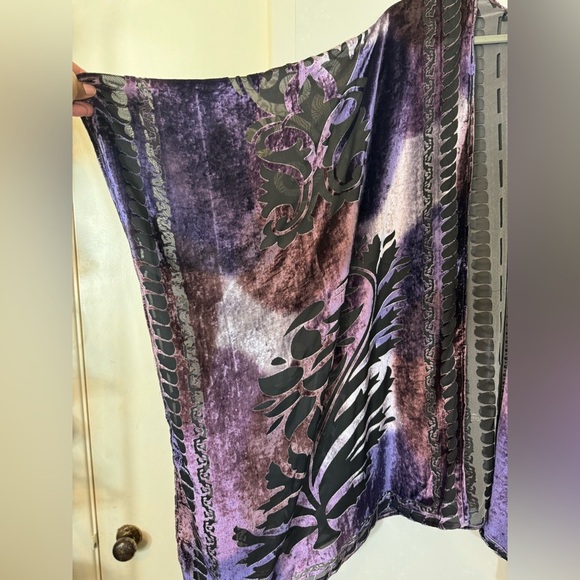 Uno Alla Volta Black Purple Mixed Print Velvet Burnout Duster/Kimono - Picture 5 of 9